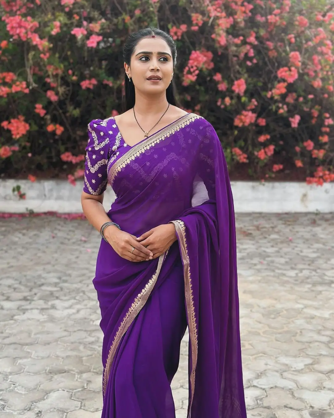 INDIAN GIRL KAVYA SHREE IN TRADITIONAL VIOLET SAREE BLOUSE 5